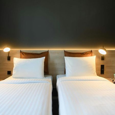 Moxy Stuttgart Feuerbach Hotel Екстериор снимка