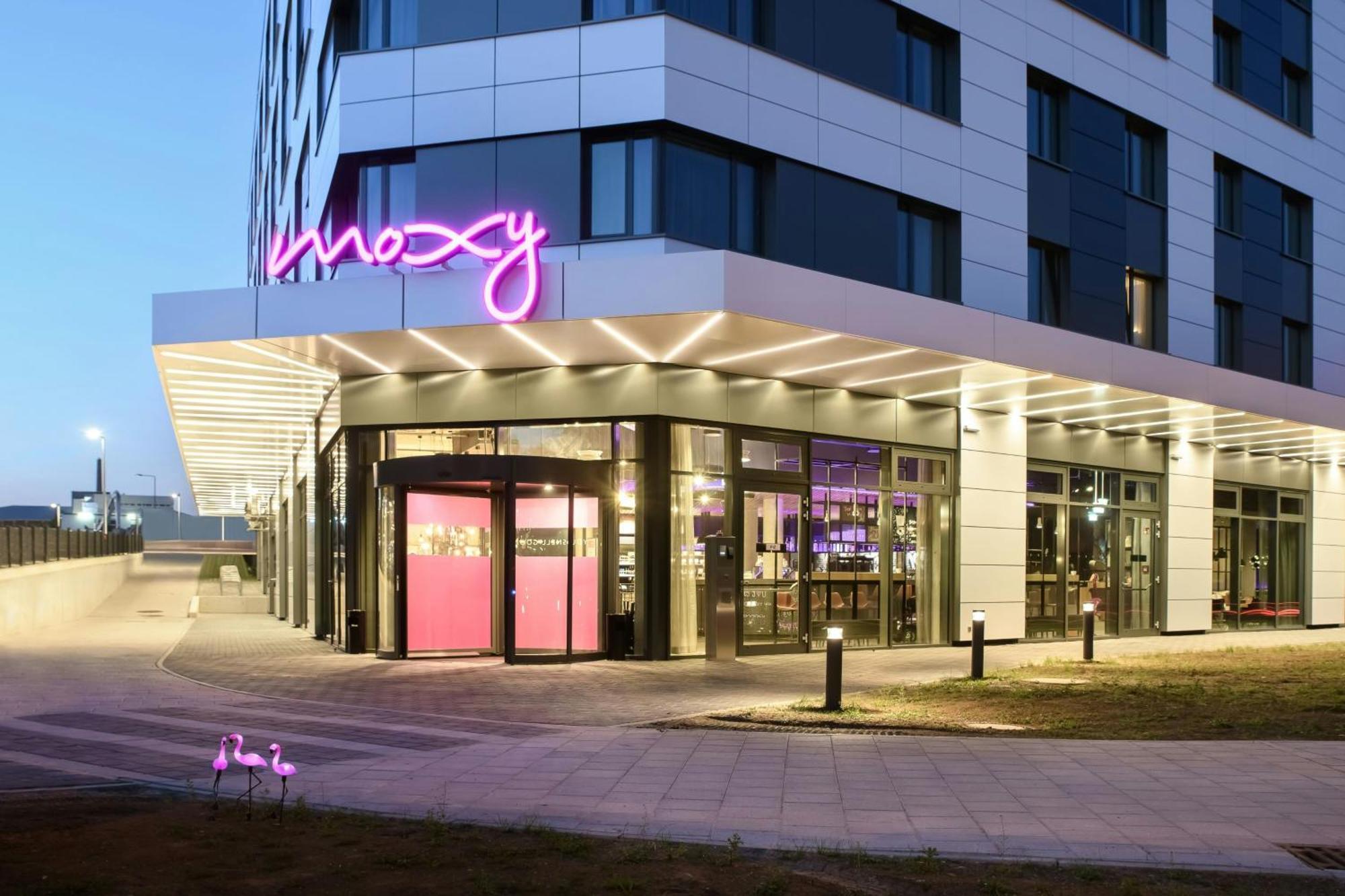 Moxy Stuttgart Feuerbach Hotel Екстериор снимка
